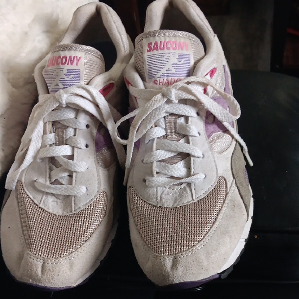 Saucony Women's Sneakers - Cream and Purple And Army Green Size 8